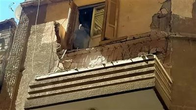 من اللعب إلى الفاجعة.. شرفة منهارة تنهي حياة أم وطفلتها في لحظات