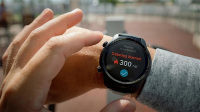 أهمها تجنب الأكل ليلاً.. 7 طرق لحرق السعرات الحرارية أثناء النوم