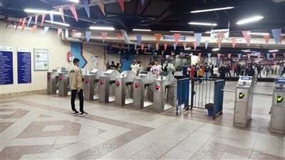 نائب رئيس الوزراء يتابع انتظام العمل بمرافق النقل في أول أيام العيد 