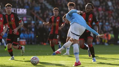 مرموش ينقذ السيتي بريمونتادا نارية ويقوده لنصف نهائي الكأس