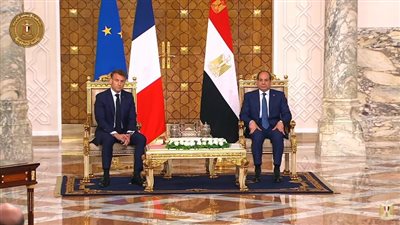ماذا يعني ترفيع العلاقات المصرية الفرنسية إلى مستوى الشراكة الاستراتيجية؟