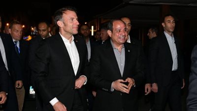 الرئيس السيسي وماكرون يزوران محطة عدلي منصور التبادلية