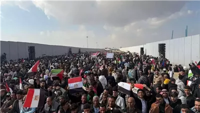 رسالة إلى العالم.. المصريون يحتشدون في العريش رفضًا لتهجير الفلسطينيين