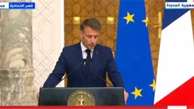 ماكرون يشكر مصر على جهودها ويشدد على استئناف إدخال المساعدات إلى غزة