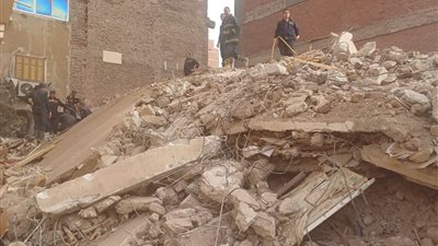 وزيرة التضامن تتابع تداعيات انهيار عقار أسيوط وتوجه بصرف التعويضات للضحايا