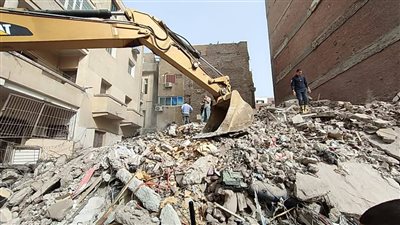 انهيار عقار بأسيوط.. 6 ضحايا ومصاب وجاري البحث عن ناجين