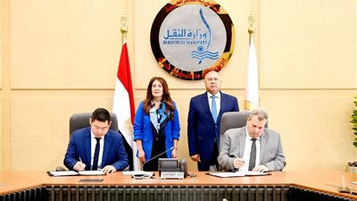 مصر توقع 3 عقود مع شركة أمريكية بقيمة 235 مليون دولار لتحديث جرارات السكة الحديد