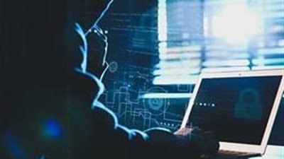 صوّري وشك وهنخليكي كارتون.. أحدث أساليب لابتزاز الفتيات في العصر الرقمي