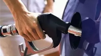 البترول تكشف عن موعد الزيادة الجديدة في أسعار البنزين والسولار