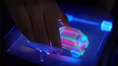 إنجاز تقني غير مسبوق.. جامعة نافارا تطور هولوجرام تفاعلي ثلاثي الأبعاد