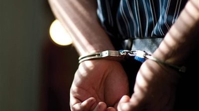 تفاصيل القبض على مسن تحرش بطالبة بمينى باص بالوايلي