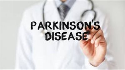 اليوم العالمي لمرض باركنسون 2025.. هل تغيرات الصوت علامة تحذيرية للإصابة؟