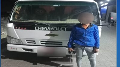 ضبط قائد سيارة نقل عرض حياة المواطنين للخطر بالبحيرة 