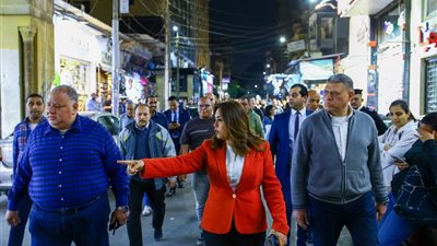 وزيرة التنمية المحلية: غلق وتشميع كافه الكافيهات والمطاعم المخالفة بمصر الجديدة 