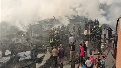 مصدر يكشف السبب الرئيسي وراء نشوب حريق مخازن الأخشاب بالشرابية