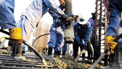 هدية لعمال مصر موعد تطبيق قانون العمل وأبرز المواد