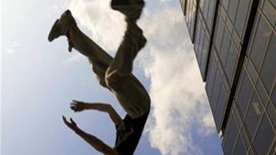 وفاة شاب سقط من الطابق الخامس في بولاق الدكرور.. والتحريات تكشف مفاجأة