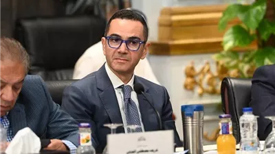 وزير الاستثمار يتوجه لتونس للمشاركة في اجتماعات الدورة السادسة للجنة التجارية 