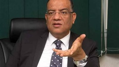 محمود مسلم يدين واقعة نائب محافظ سوهاج والسكرتير العام: مصر أكبر من هؤلاء