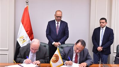 وزير العمل يوقع بروتوكول تعاون مع شركة إيطالية لتدريب الكوادر المصرية