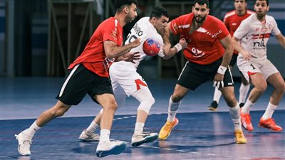 الأهلي يتوج بكأس الكؤوس الإفريقية لكرة اليد بفوزه على الزمالك