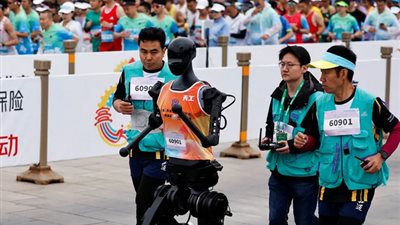 الروبوتات الشبيهة يخسر أمام البشر في اول تحدي حقيقي ؟