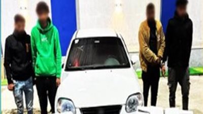 الداخلية تكشف ملابسات فيديو تضمن سرقة بعض الأشخاص لكراتين من أعلى سيارة نقل 