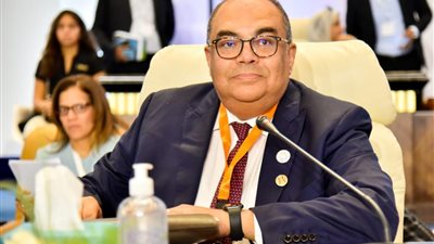 الدكتور محمود محيي الدين: ما يحدث حالياً تشكيل النظام الاقتصادي العالمي 