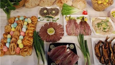 في شم النسيم 2025.. مشروبات وخضراوات يجب تناولها مع الفسيخ والرنجة 