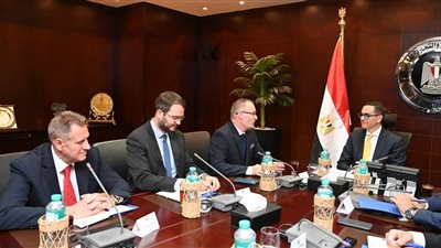 مصر والتشيك تبحثان تعزيز التعاون الاقتصادي واستقطاب استثمارات صناعية متقدمة