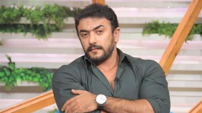 أحمد العوضي يجهز للزفاف.. والعروس ما زالت 