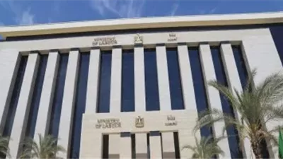 500 دولار راتب شهري.. وظائف بلبنان في المخابز والزراعة