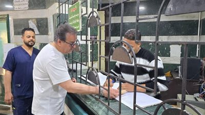 وزير الصحة يتفقد مستشفى البنك الأهلي لمتابعة جودة الخدمات الطبية