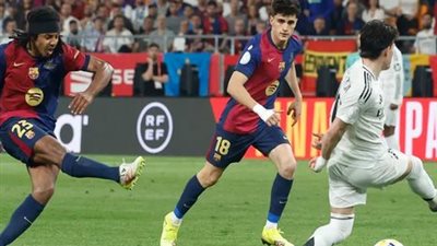 للمرة 32 بتاريخه.. برشلونة يهزم ريال مدريد ويتوّج بلقب كأس ملك إسبانيا 