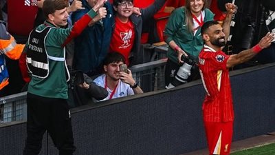 بعد التتويج بالدوري الإنجليزي ..نجوم الفن تحتفل مع الدولي محمد صلاح 