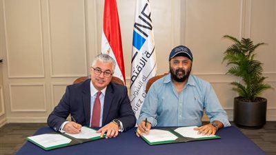 بـ25 مليون دولار.. اقتصادية قناة السويس توقع عقد إنشاء مشروع 