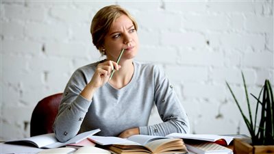 هل النسيان طبيعي أم علامة على الخرف؟.. إليك الطريقة للتمييز بينهما