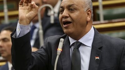 مصطفي بكري: مش معقول عمارة في الزمالك إيجار الشقة فيها 5 جنيه