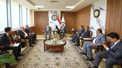 كوريا الجنوبية تبحث ضخ استثمارات جديدة في قطاع البترول المصري