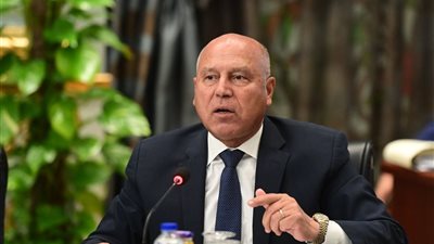 كامل الوزير عن أزمة بـ