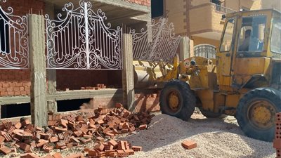الرقابة الإدارية: القبض على مسئولين لتورطهم في استغلال سلطاتهم الوظيفية لتسهيل ارتكاب مخالفات البناء
