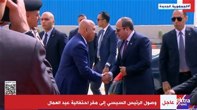 الرئيس السيسي يشهد احتفالية عيد العمال بالسويس
