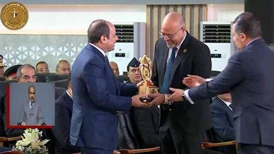 تحقيق نهضة اقتصادية متكاملة.. رسائل السيسي للمصريين في عيد العمال