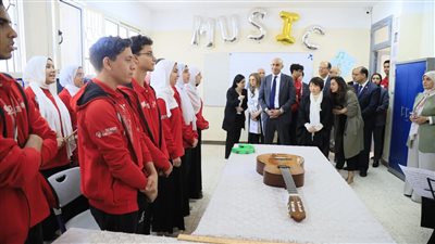 عبد اللطيف وتوشيكو يتفقدان مدرسة السويدي للتكنولوجيا.. وإشادة بالمستوى العلمي