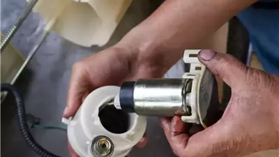 البنزين المغشوش تحت القبة.. شكاوى النواب تطالب بالتحقيق وتعويضات فورية