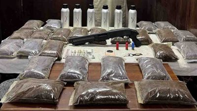 ضبط عنصرين بحوزتهما 30 كيلو مخدرات وأسلحة بـ16 مليون جنيه بالقاهرة