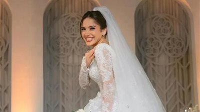 1.2 مليون جنيه.. فستان زفاف رنا رئيس يشعل الجدل (فيديو)