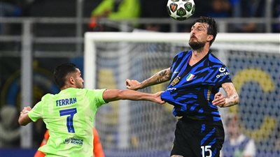 صور.. إنتر ميلان يصعد لنهائي دوري أبطال أوروبا بعد الفوز على برشلونة 