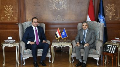 قناة السويس: نتعاون مع الرعاية الصحية لإنشاء مقرات طبية في مواقع العمل