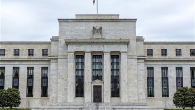 نتائج اجتماع الفيدرالي الأمريكي.. ترقب عالمي لخفض جديد للفائدة خلال ساعات 